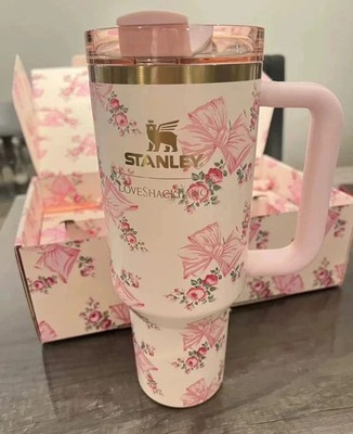 Stanley Cup x LoveShackFancy Holiday Quencher H2.0 Coquette Bow Chantilly 40 OZ