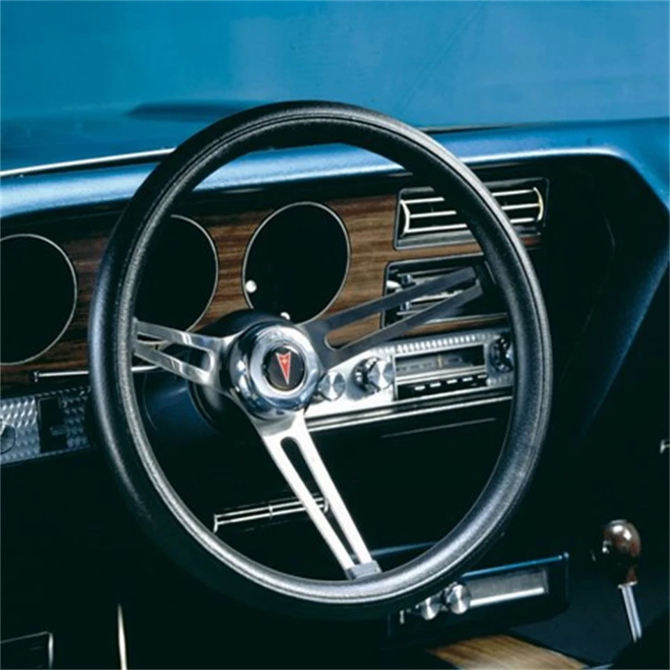 Grant 989 Nostalgia Steering Wheel - Image 2 of 4