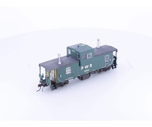 Rapido 10210 HO Angus Wide Vision Caboose Pacific Western Railway (PWR) 10210 | Condition: Used