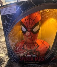 Marvel Studios Spider-Man Brand New Day Red/Black Plastic Mask Lightweight