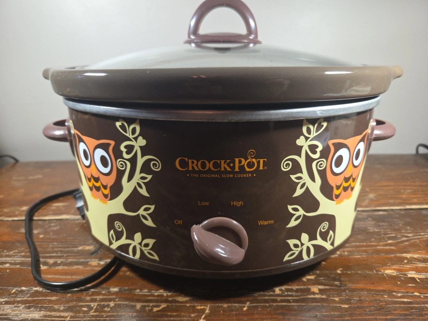 COOLEST VINTAGE CROCK POT EVER MADE ... HAS OWLS IN TREES ON IT...WORKS GREAT!