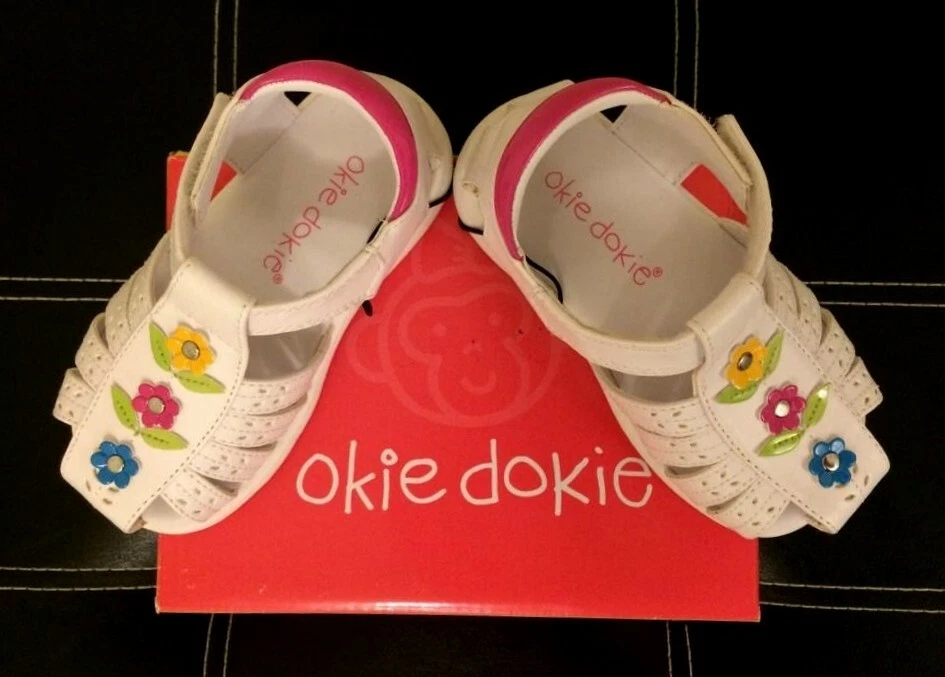 NEW Okie Dokie White Girl Toddler Sandals Size 6 - Image 3 of 4