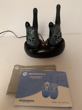 Motorola TalkAbout T5300 Walkie Talkie Radio Set Of 2 and charger