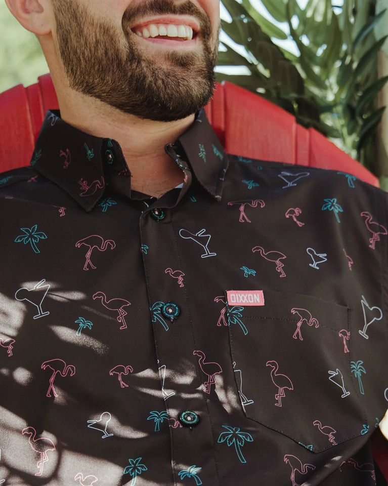 NEW Dixxon Flannel Co. Mens Martini Bay Flamongo Palm Short Sleeve Part