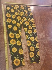 NO BOUNDARIES MID RISE BLACK SUNFLOWER LEGGING Sz. Jr. L (11-13)* #S121