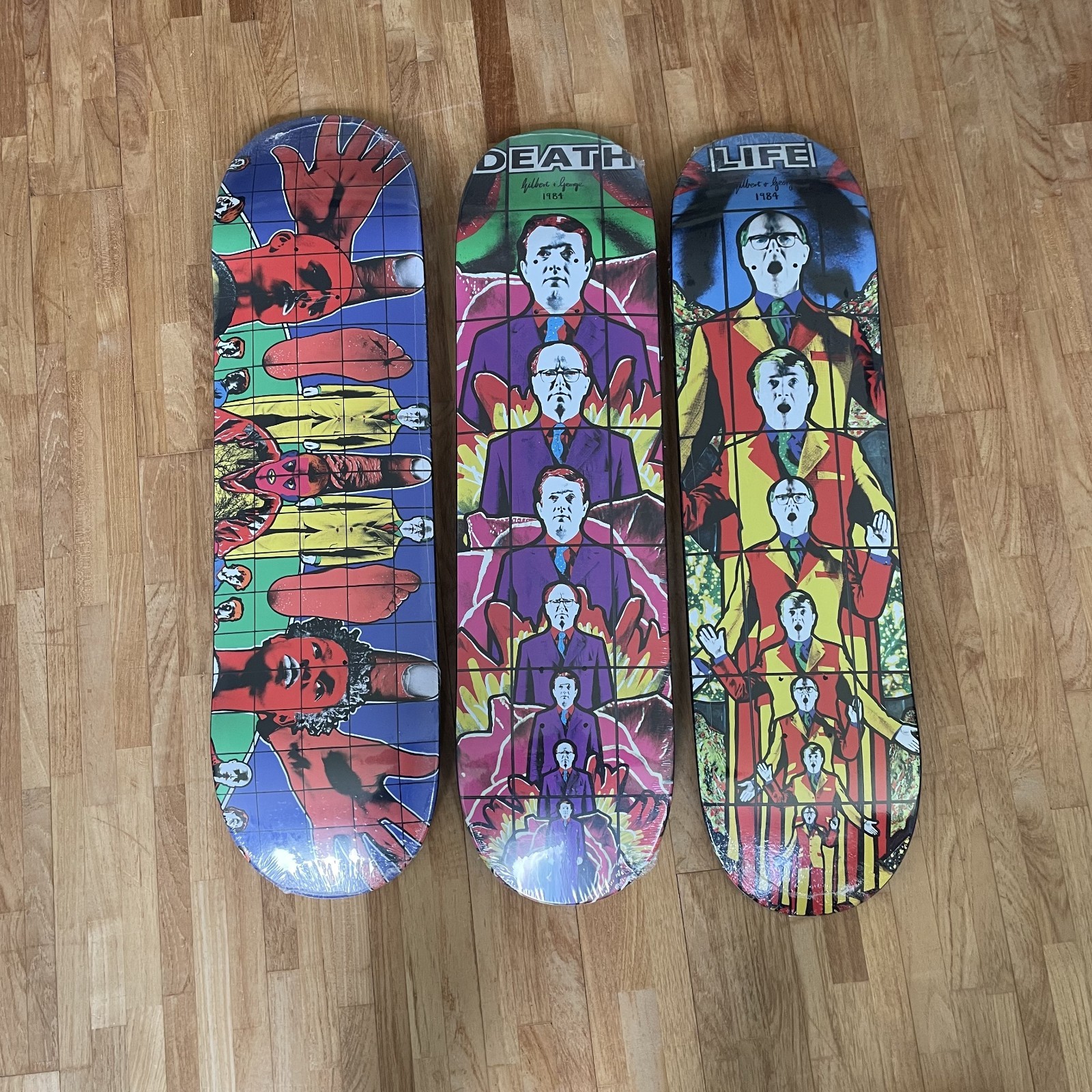 Planche Supreme Gilbert & Georges pour rider au skatepark ou décorer un salon moderne