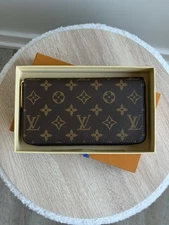 Louis Vuitton Zippy Wallet Monogram