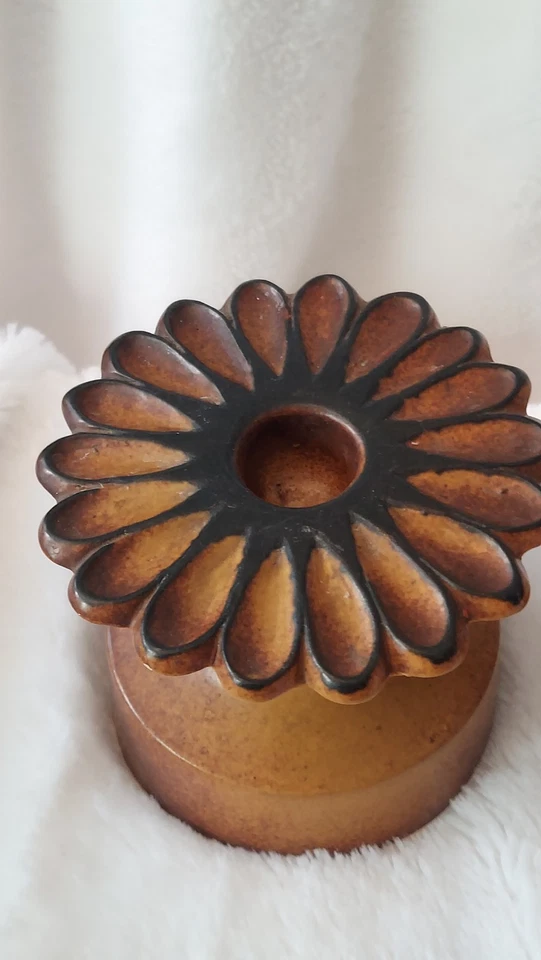 David Gill Bennington Pottery, Vermont candlestick holders #1700, 1702 - Image 3 of 4