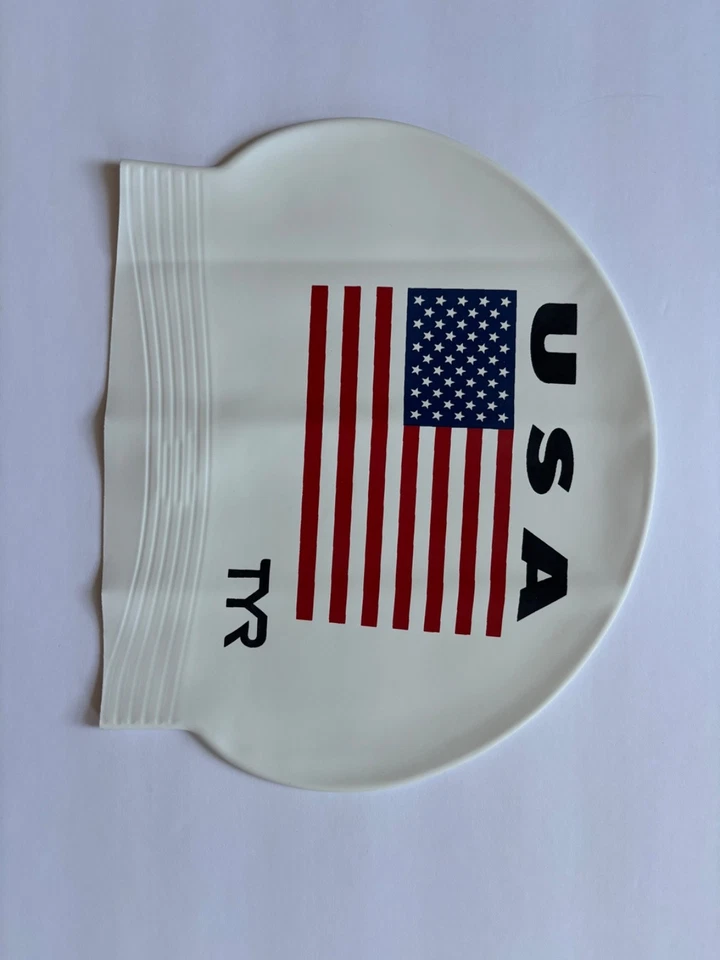 Boné de natação Gretchen Walsh assinado EUA TYR 2024 OLIMPÍADAS NATAÇÃO PARIS OURO BAIXO - Imagem 3 de 4