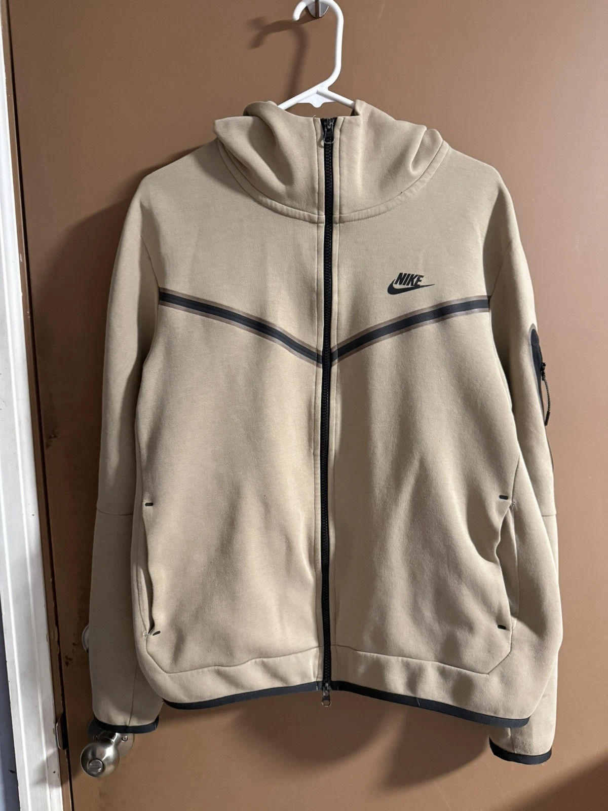 Nike Tech Sportswear Fleece Hoodie Cream Beige/Black Men size L CU4489-234
