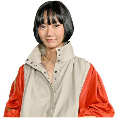 Bae Doona (Jacket) Half Body Buddy Cutout