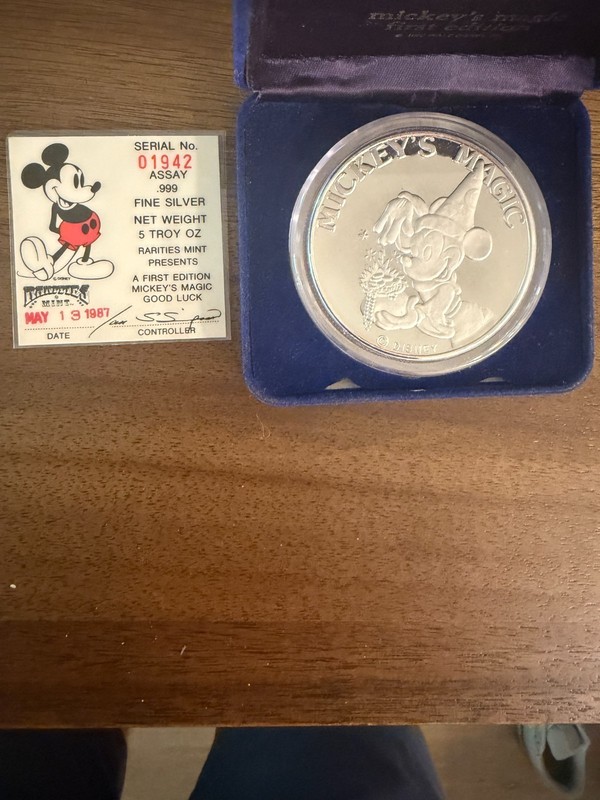 1987 Disney Rarities Mint “Mickey’s Magic” 5 oz .999 Silver Coin Serial No. 1942