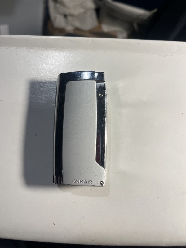 Xikar Pulsar triple Jet Cigar Lighter With Cigar Punch
