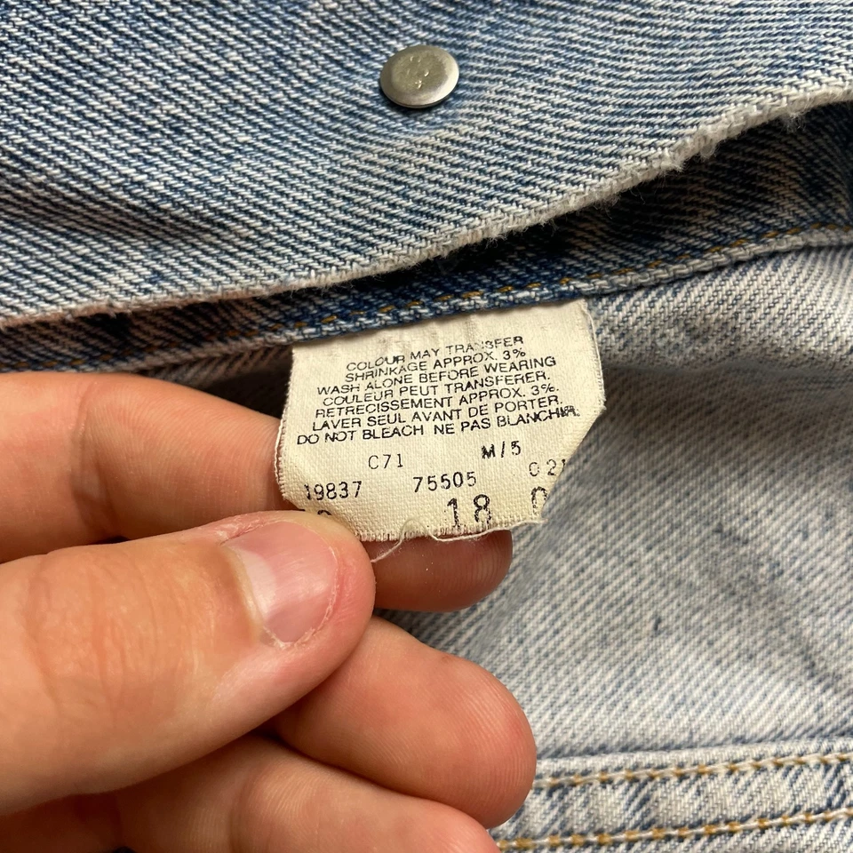 Levi's 75505-0212 Men's Blue Denim Trucker Jacket Size 44 Regular Fit, photo 3 of 5