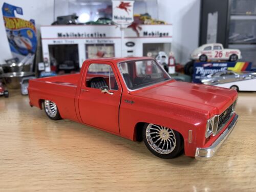 M2 Machines 1973 Chevy C-10 Squarebody COCA-COLA DAD GRAFIK ENTFERNT!!! Custom - Bild 3 von 12