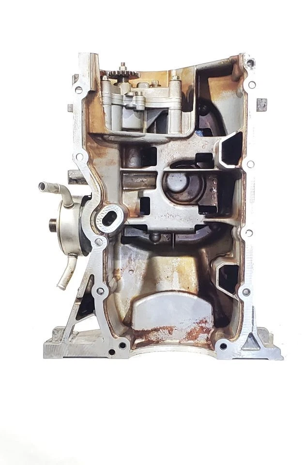 Nissan Versa 2014 2019 OEM 1,6 L superior e inferior con cárter de aceite de herrajes Foto 2 de 4