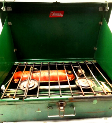 1950-1960 Vintage Green Coleman Camp Metal Cooking 2 Burner Stove