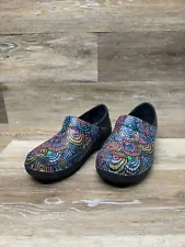 Crocs Triple Comfort Neria Pro II Graphic Psychedelic Clog Women's Size 9
