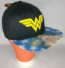 DC Wonder Woman Bioworld Black Lenticular Graphic Bill Snapback Hat