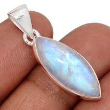 Natural Rainbow Moonstone - India 925 Sterling Silver Pendant Jewelry CP69278