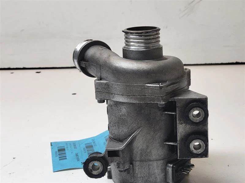 BMW 328I 2007 bomba de agua E90 Foto 2 de 4