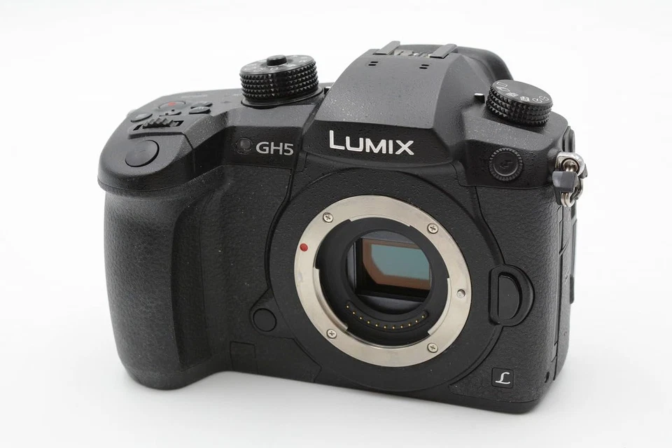 Near Mint Panasonic LUMIX GH5 4K Mirrorless Camera Body JP Tested No Customs - Image 2 of 4
