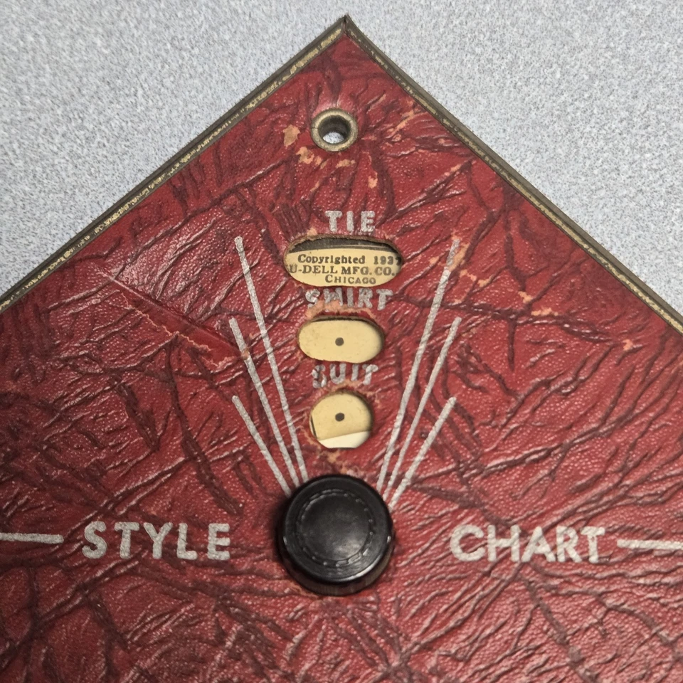 Corbata Art Deco vintage y tabla de estilo 1937 Nu-Dell MFG roja Foto 2 de 4