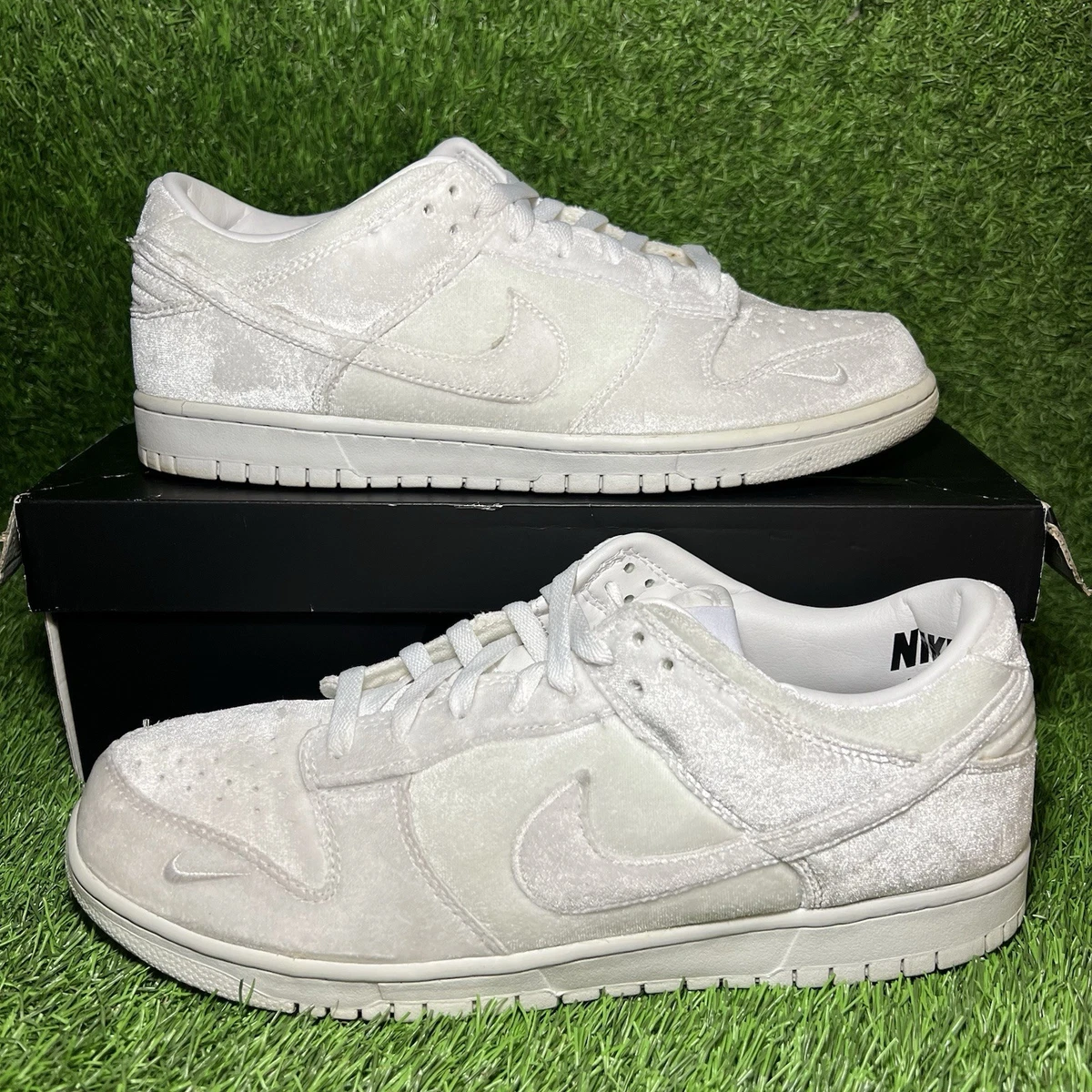 Preços baixos em Nike Dover Street Market x Dunk Low White Velvet Preços baixos em Nike Dover Street Market x Dunk Low White Velvet