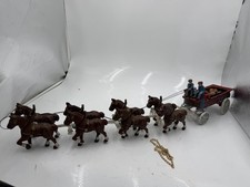 Vintage Cast Iron Clydesdale Drawn Wagon, Beer Kegs, Drivers, Dog and 8 Horses