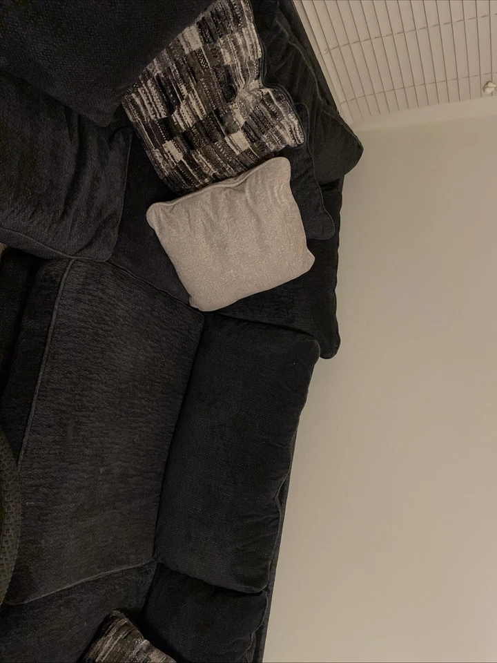 couches sofas sectional used - Image 2 of 2