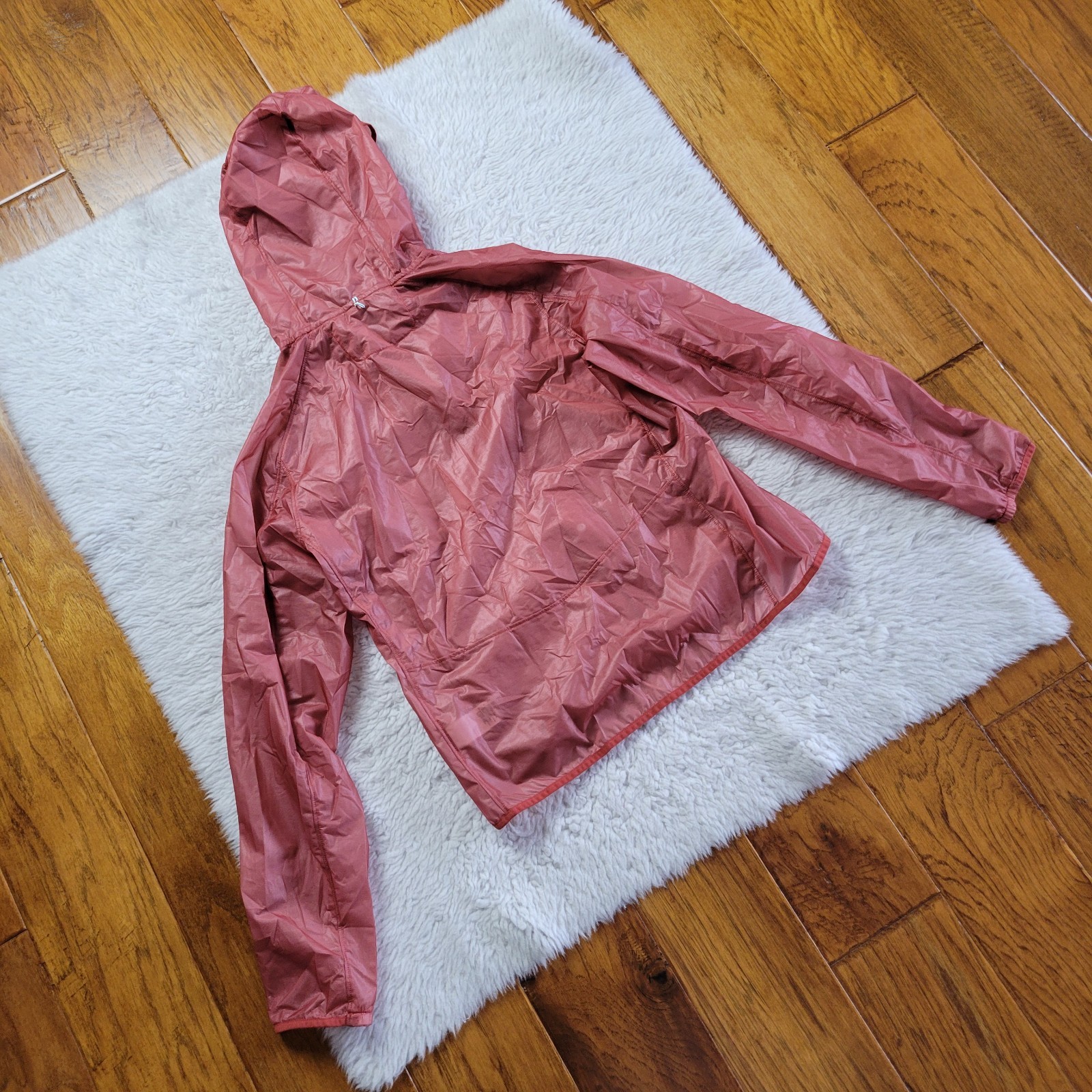 Brooks All Altitude Lightweight Packable Rain Jac… - image 4