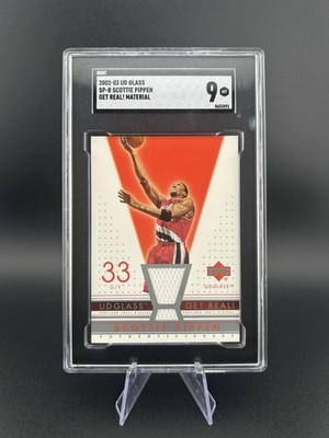 2002-03 Upper Deck Glass Scottie Pippen Game Used Patch Material Relic SGC 9