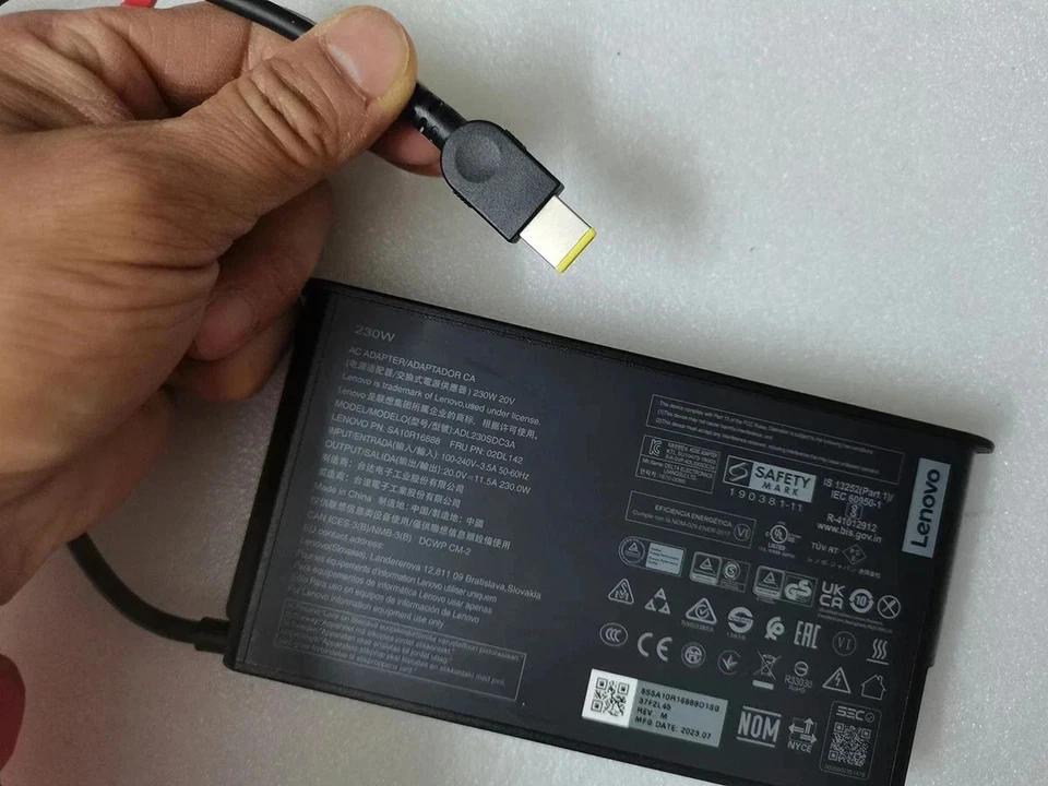 Adaptador de CA para Lenovo ThinkPad P15 Gen 1 20V 11.5A ADL230SDC3A 100% Original 230W Foto 3 de 4