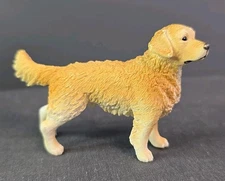 2013 SCHLEICH Female Golden Retriever like 16395 Dog Figure
