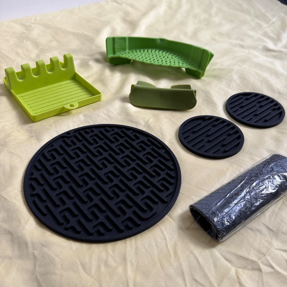 Kitchen Tools Bundle Spoon Tray Silicone Trivet Coasters Pot Holders Funnels - Image 3 of 4