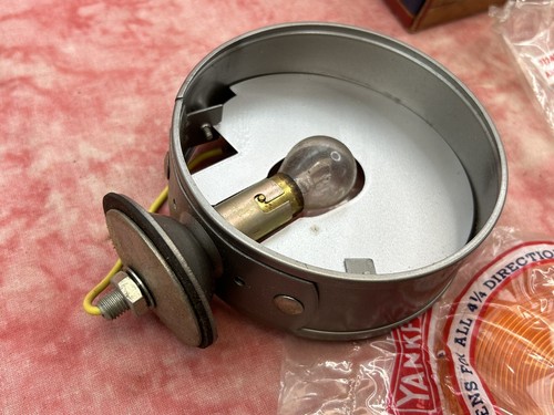 NOS Yankee 988 double side red, amber truck signal, marker, running light 6 V. - Picture 4 of 11