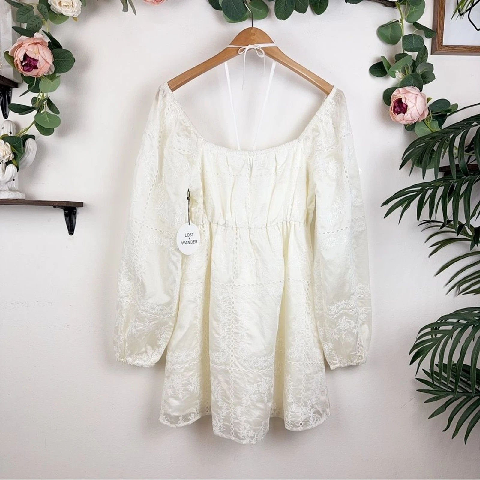 OFF WHITE Mini abito nuovo con etichette Lost + Wander Somerset Meadow Baby Doll in bianco sporco crema OS