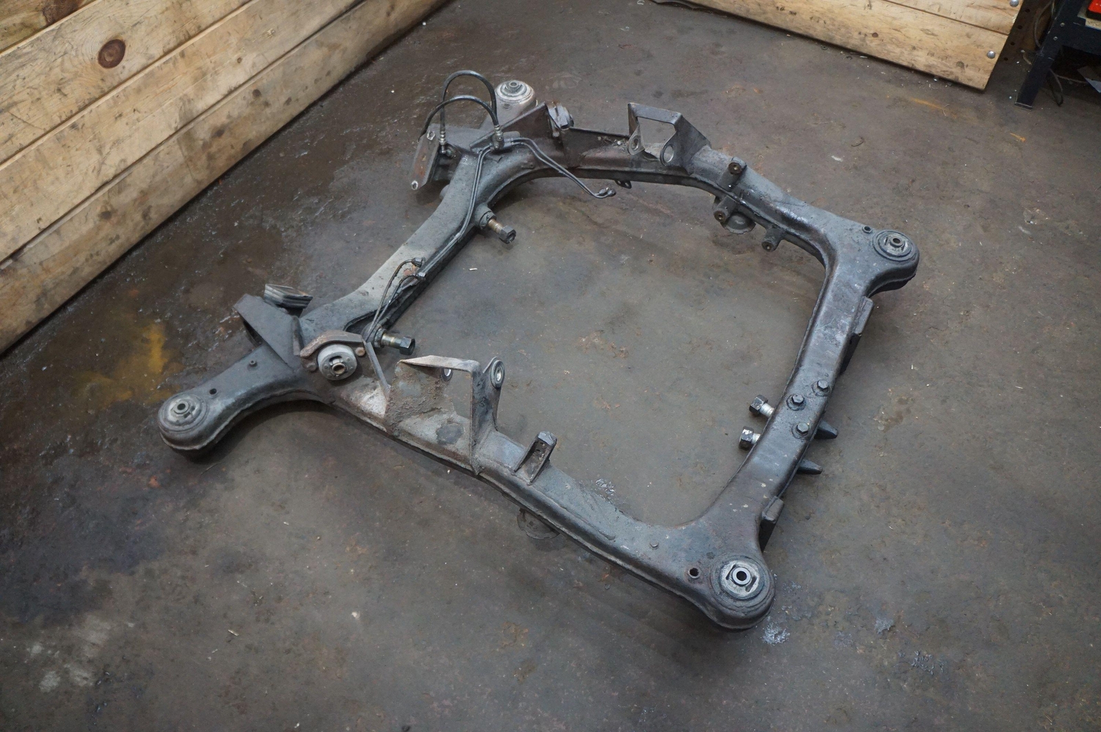 Rear Suspension Subframe Cradle Crossmember OEM Rolls Royce Silver Shadow 1973