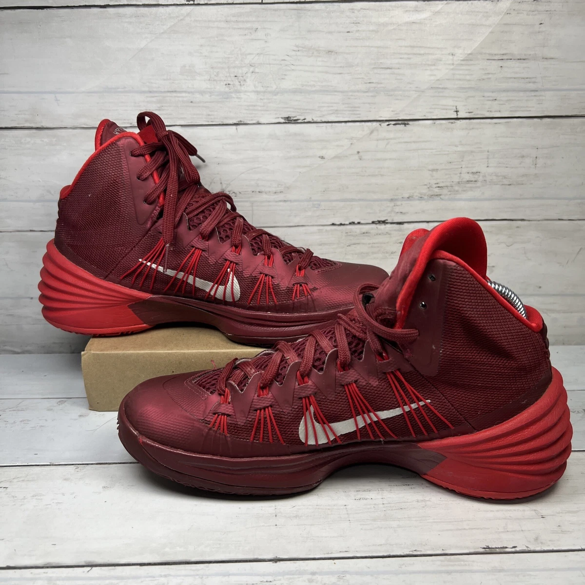 Red nike hyperdunk 2013 deals