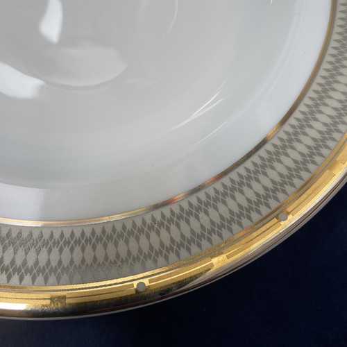 Mikasa Cambridge Wide Rim Soup Bowl 9” - Picture 2 of 4