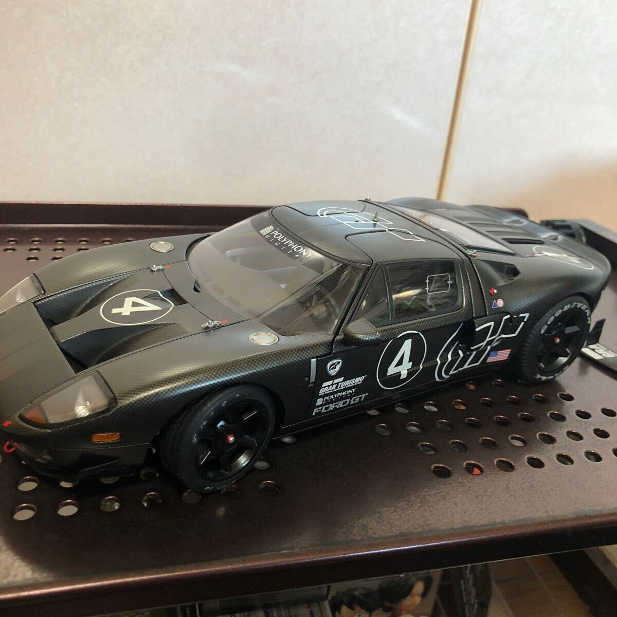 Picture 3 of 10