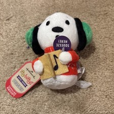 Hallmark Itty Bittys Snoopy Caroling Singing Sound  Plush Peanuts Christmas 2022