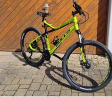 MTB Fahrrad BULLS Marke 28zol 28 Zoll Farbe Grün Schwarz Keine 30 Km Gebraucht