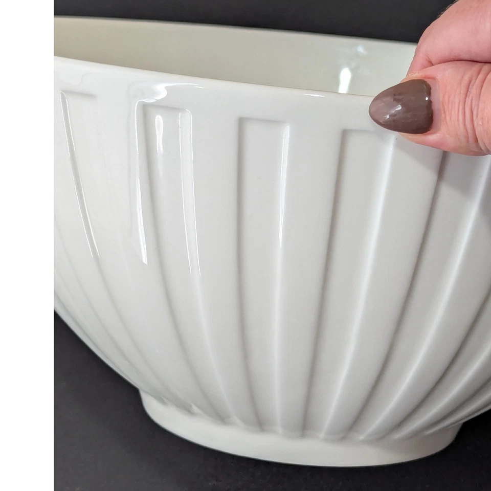 Wedgwood Noche y Día 9.5" Acanalado Tazón para Servir Hueso China Ensalada Blanco Retirado Foto 3 de 4