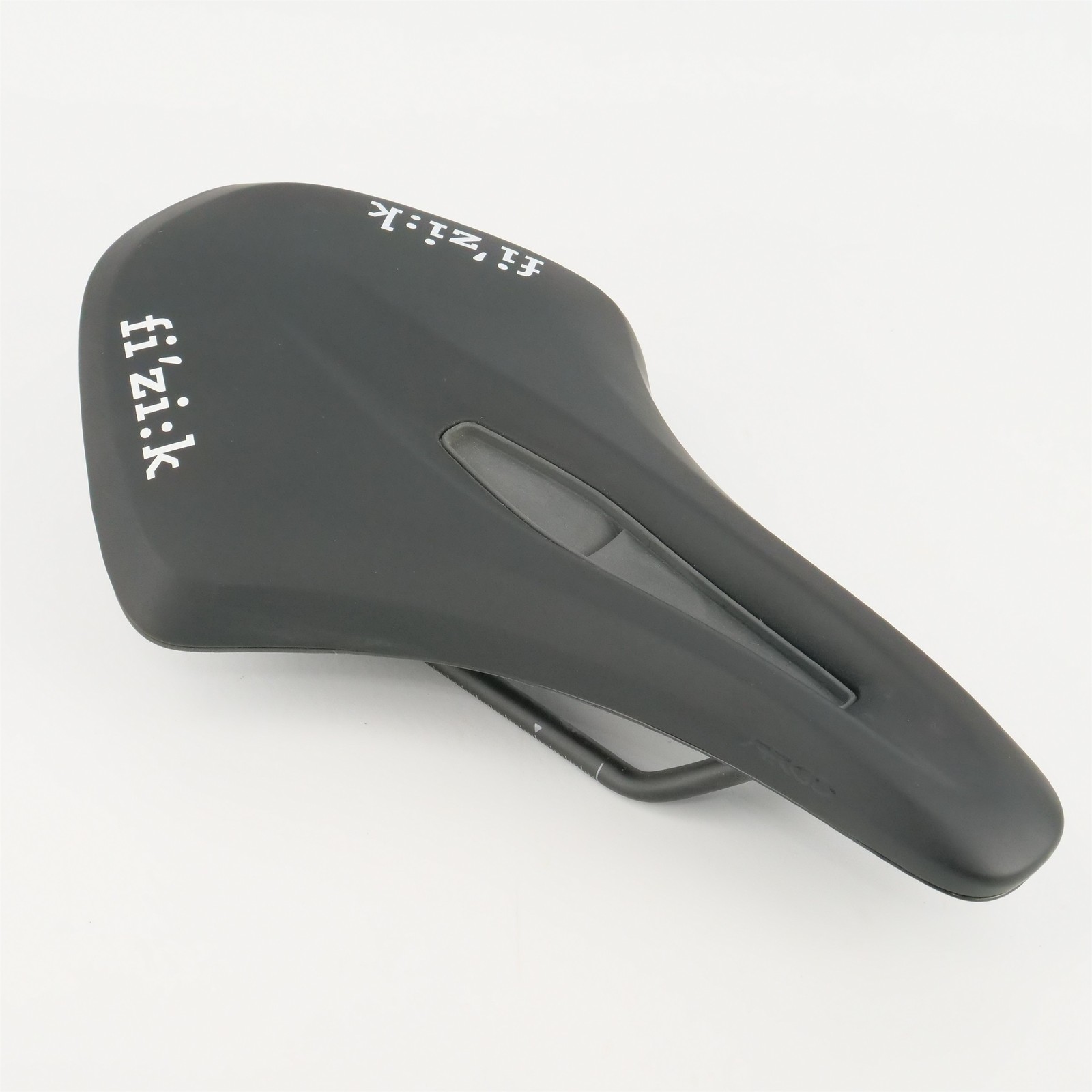 Fizik Terra Argo X5 Saddle 270x160mm S-Alloy Rail Black 257g Gravel Bike 