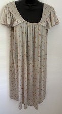 Vintage Vanity Fair Short Floral Dupont Nylon Nightgown M