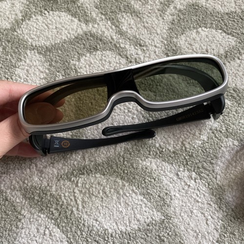 X2 PANASONIC TY-EW3D10 Active Shutter 3D Glasses + Case and Accessories - Picture 3 of 10