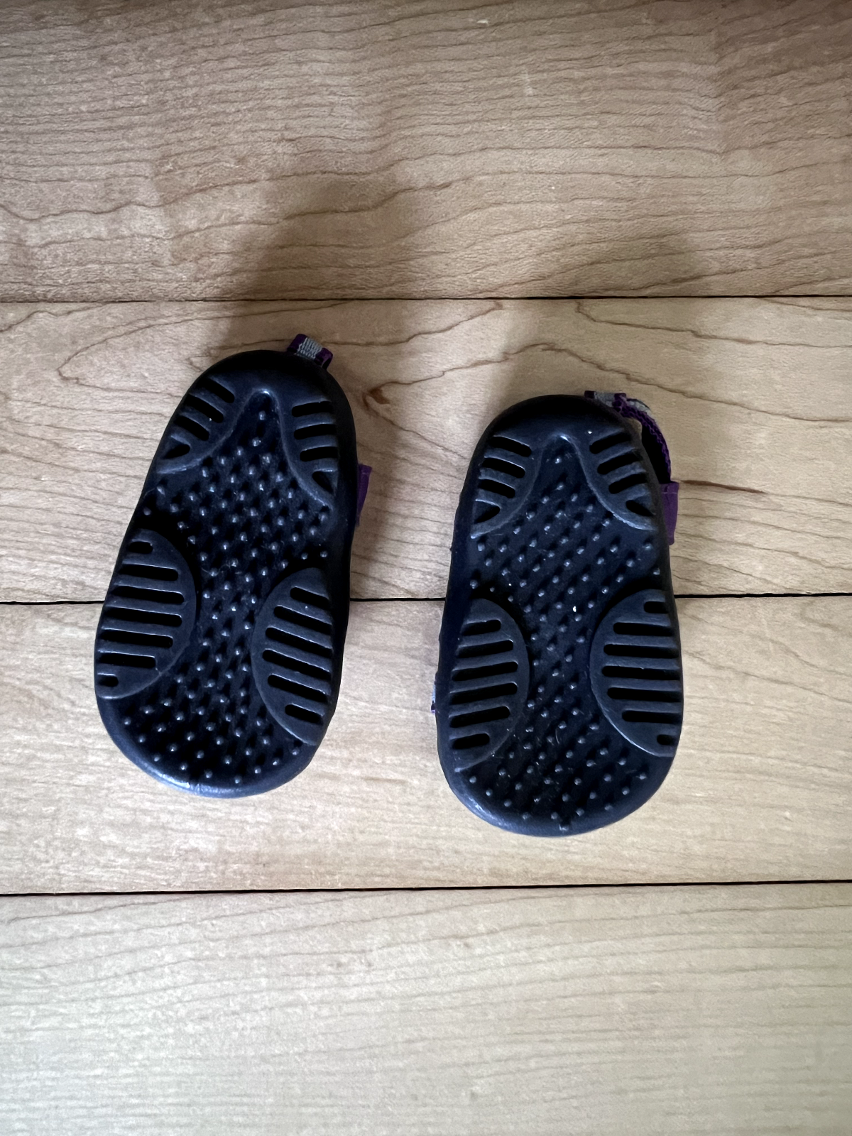 Sandali sportivi American Girl NUOVI con scatola fuori produzione ritirati viola blu Keen