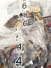 LEGO Indiana Jones 7627 Temple Crystal Skull -Partial Set 4 bags sealed 2 open