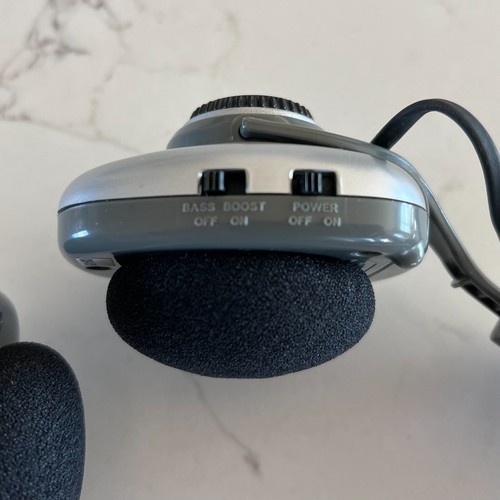 Radio Shack 12-934 AM/FM Stereo Headset Radio FOR PARTS Flaky Left Speaker - Picture 6 of 7